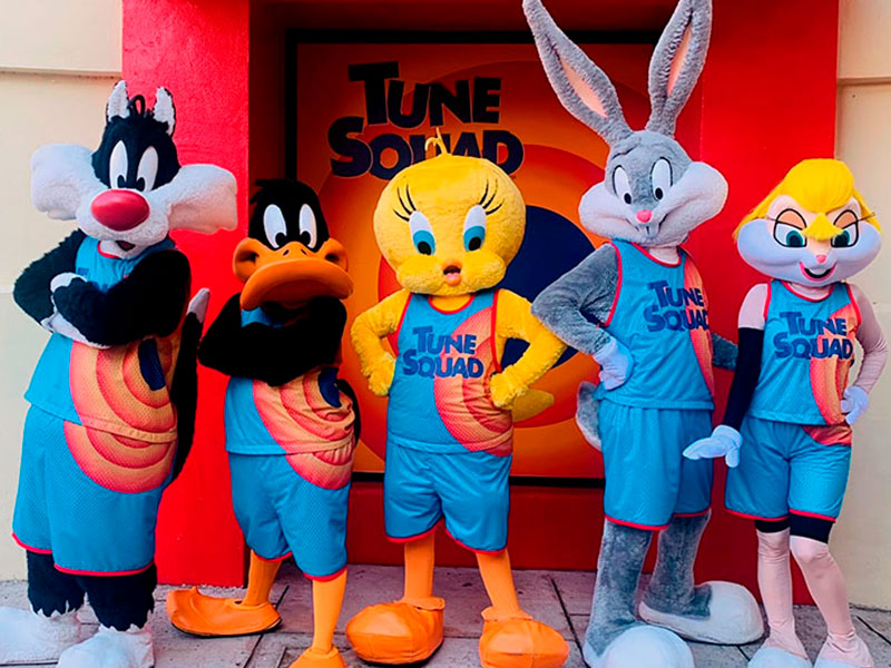 ¡No te pierdas el equipo Looney Tunes Tune Squad!