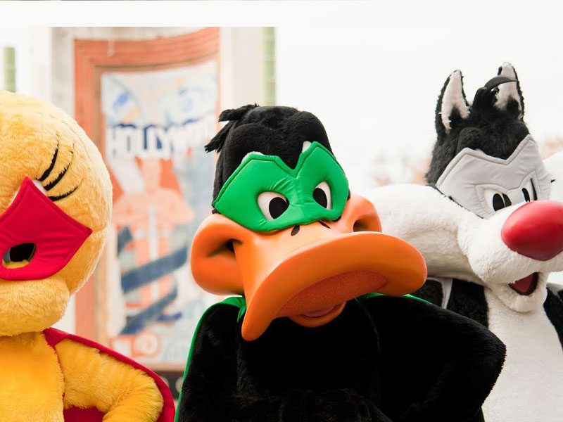  Superheroes Looney Tunes Meet & Greet